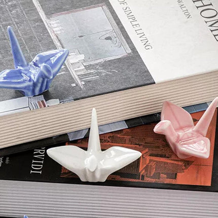 4pcs Ceramic Chopsticks Stand Set Decorative Ornaments for Home and Kitchen.