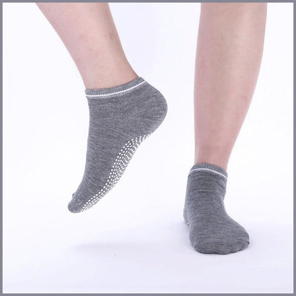 3 Pairs Ladies Women Sports Cotton Rich Pilates Yoga Non-Slip Grip Socks - Grey.