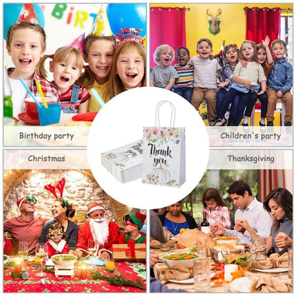 30pcs Printed Gift Bags Holiday Packaging Tote Gift Bags for Christmas Party.
