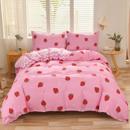 Dreamfields - Strawberry Dream Quilt Cover Set - (3pcs, Super King Size).