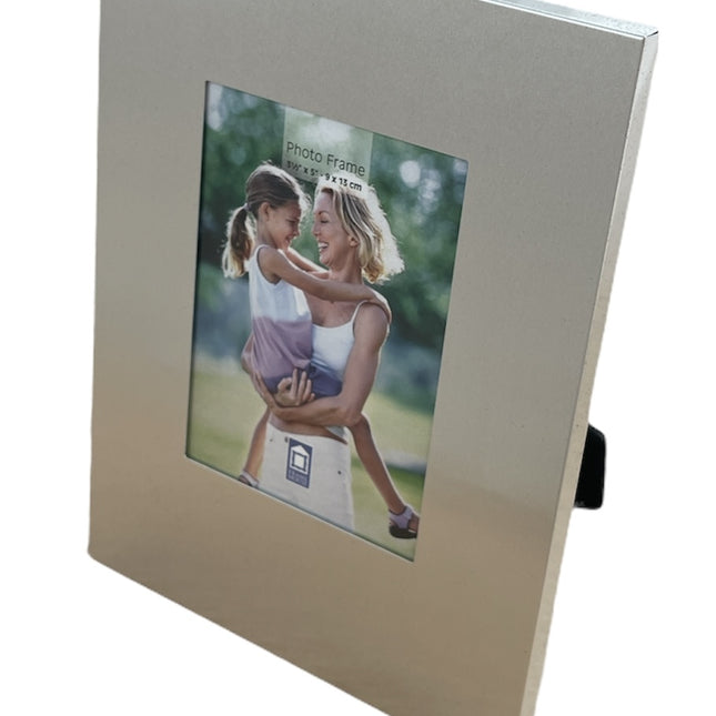 View Picture Photo Frame Wall Set Aluminium for 4" x 6" Standard Photos.