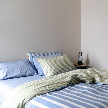 100% Cotton Duvet Quilt Cover Set w/ 2 Pillow Cases in Reversible Blue/Green/White Stripe - Queen.