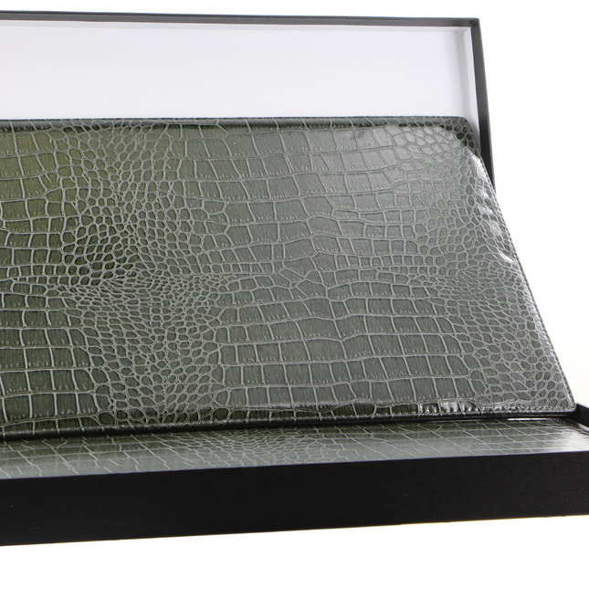 de Burg 4 Piece Table Place Mat Set Placemat with Croc Pattern - Green.