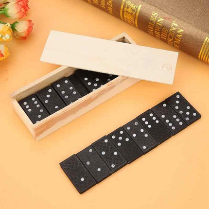 Domino Set Wooden Box Kids Children Traditional Toy 28 Dominoes.