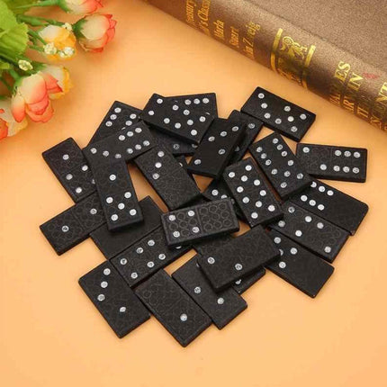 Domino Set Wooden Box Kids Children Traditional Toy 28 Dominoes.