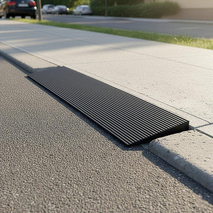 Cuttable Threshold Ramp Rubber Wheelchair Ramp Solid 4 cm Rise 90 cm Wide.