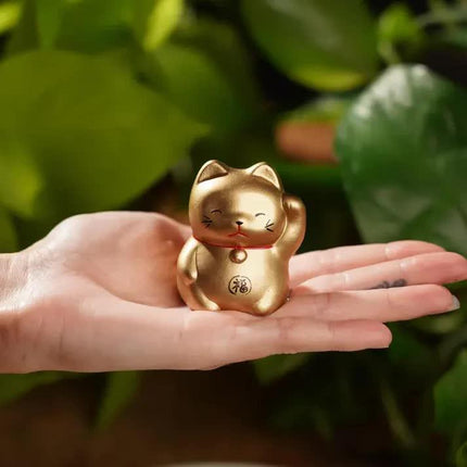 Okimono Gold Maneki Neko.