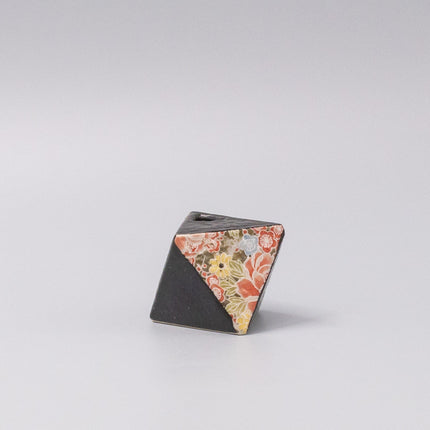 Vase Black Bright 4.5H Triangular.
