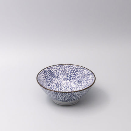 Udon Bowl 17.5cm Chrysanthemum Design.