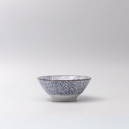 Udon Bowl 17.5cm Chrysanthemum Design.