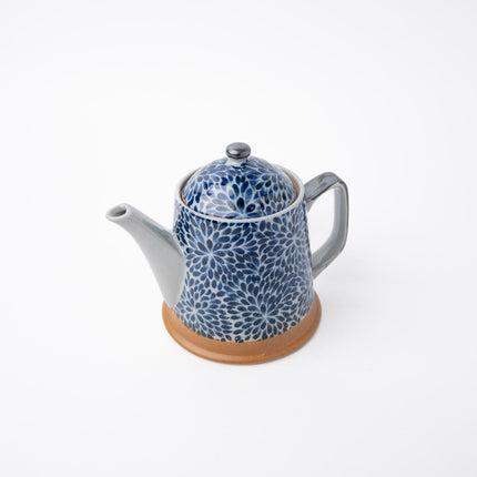 Teapot 400ml Chrysanthemum Design.