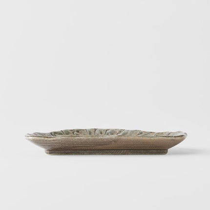 Plate D Shaped 21cm Moss Net Design.