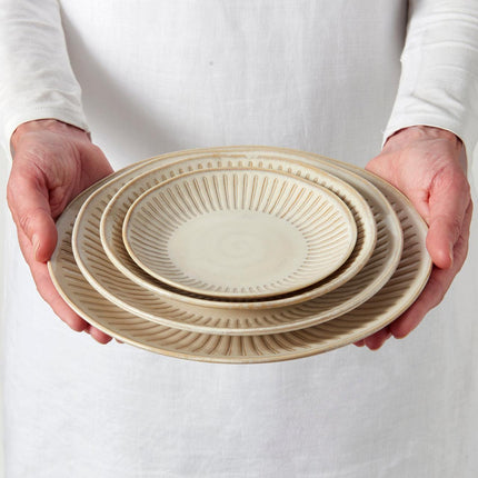 Plate 25cm Ridged Alabaster Glaze.