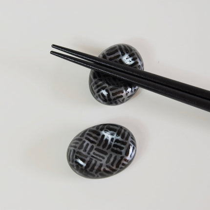 Chopstick Rest Pebble Steps.