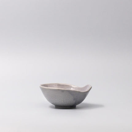 Bowl with Handle 13cm Amethyst Glaze.
