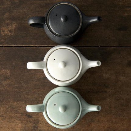 Teapot 400ml Matte Black Glaze.