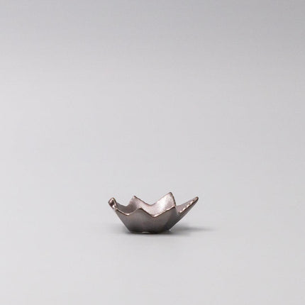 Sauce Dish Maple Leaf 6cm Metallic Lustre Glaze.