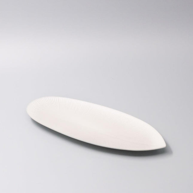 Plate Oval 31.5cm Snow Leaf Glaze.