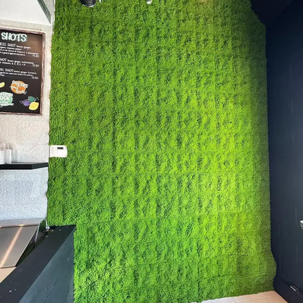 Fresh Natural Green Artificial Moss / Green Wall UV Resistant 1m x 1m.