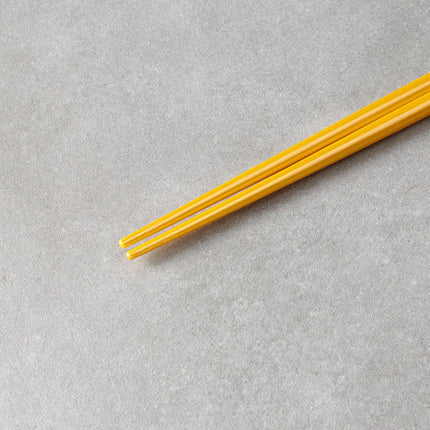 Chopsticks Lacquered Gold & White.