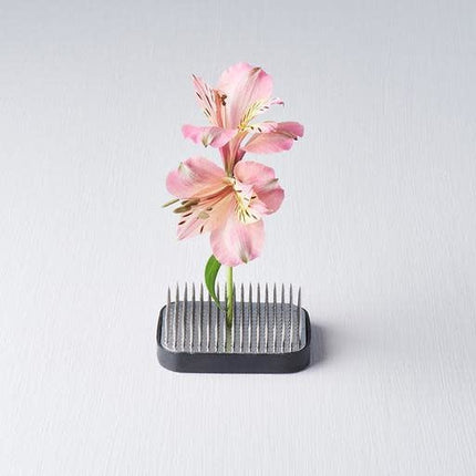 Kenzan Ikebana Pin Base 6.8x5cm Rectangular.