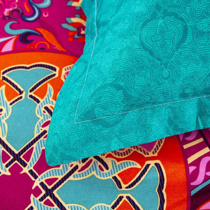 Aesthetic Glow Floral 3‑Piece Comforter Set with Matching Shams.