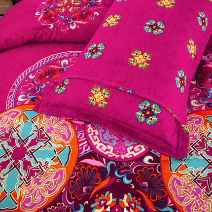 Aesthetic Glow Floral 3‑Piece Comforter Set with Matching Shams.