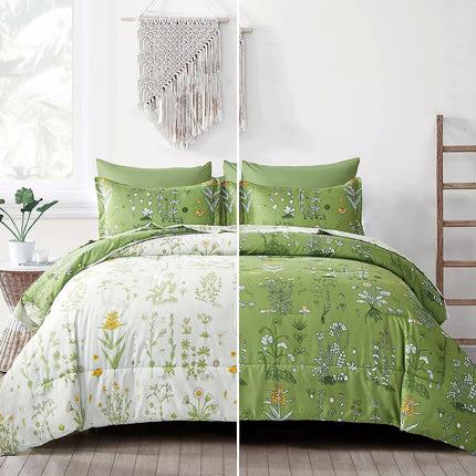 Vintage Delicate green bloom 3 Pc Comforter & Pillow Cover Set.