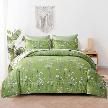 Vintage Delicate green bloom 3 Pc Comforter & Pillow Cover Set.
