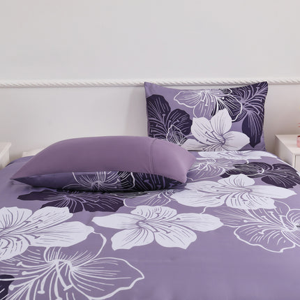 King Comforter Set, Dark Purple Floral 3-Piece Bedding, Soft Microfiber for All Seasons.