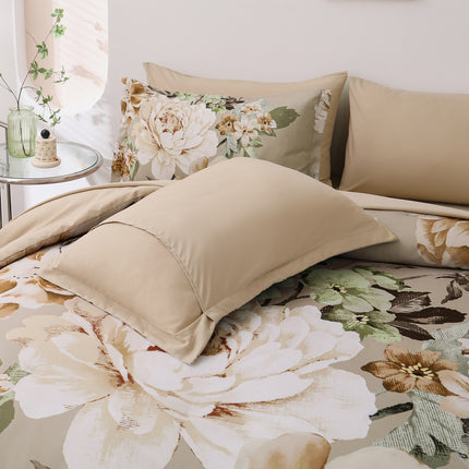 Cozy Floral Comforter Set, King Size, Quilted Warm Bedding with Pillowcases.