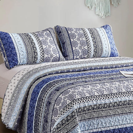 Sophisticated Quilted Coverlet and Pillowcases Set: A Timeless Addition - Queen size.