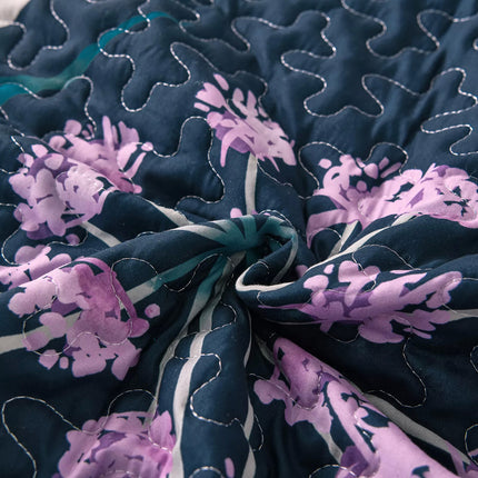 Abstract Quilted coverlet and pillowcovers set: Unique and Artistic - Queen size.