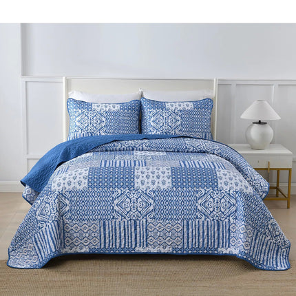 Blissful Quilted bedspread and pillowcovers set: Relax in Style - Queen size.