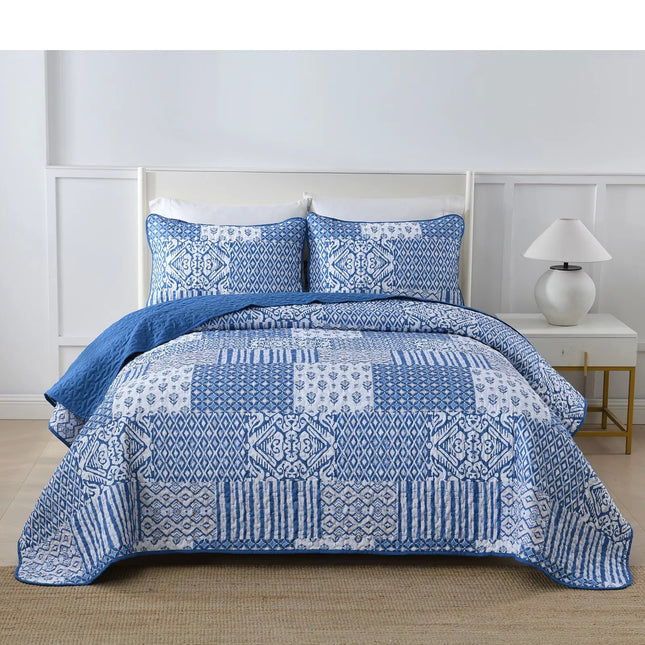 Blissful Quilted bedspread and pillowcovers set: Relax in Style - Queen size.