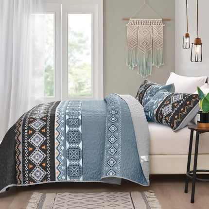 Ambient bloom sky black hour Comforter Set – Aesthetic 3-Piece Bedroom Mood.