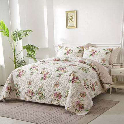 Artisan Quilted Coverlet and Pillowcases Set: A Masterpiece for Your Bed - Queen size.