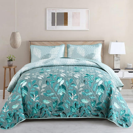 Crafted Quilted Bedspread and Pillowcases Set: A Testament to Elegance - Queen size.