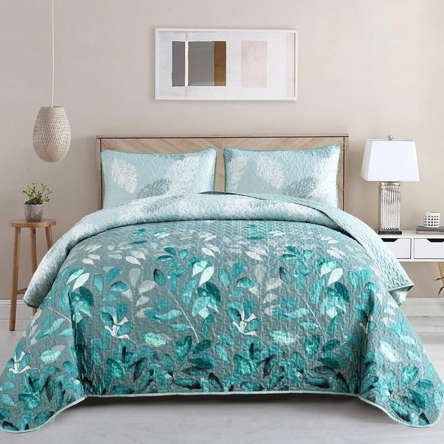 Crafted Quilted Bedspread and Pillowcases Set: A Testament to Elegance - Queen size.