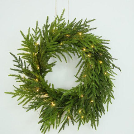 PINE WREATH WITH LED USB POWERED 61CM.