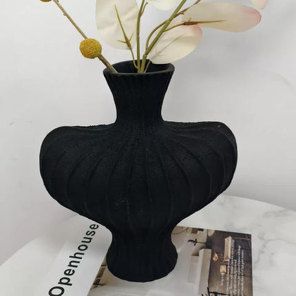 P&P Black Nordic Resin Flower Vase with Textured Design, Boho Wabi-Sabi Artistic Decor.