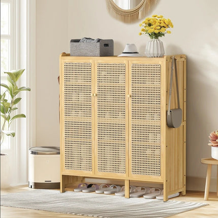 Modern Bamboo Shoe Rack Storage Cabinet with 3 Woven Rattan Doors, 5-Tier Shoe Organizer Shelf Cupboard for Entryway, Hallway, Bedroom - Natural Wood.