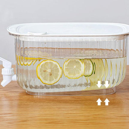 Transparent  4 Liter Refrigerator Cold Drink Dispenser, Juice & Fruit Infuser Water Pitcher, Spigot Beverage Container.