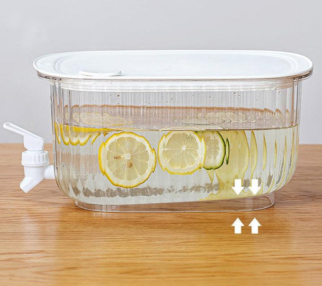 Transparent  4 Liter Refrigerator Cold Drink Dispenser, Juice & Fruit Infuser Water Pitcher, Spigot Beverage Container.