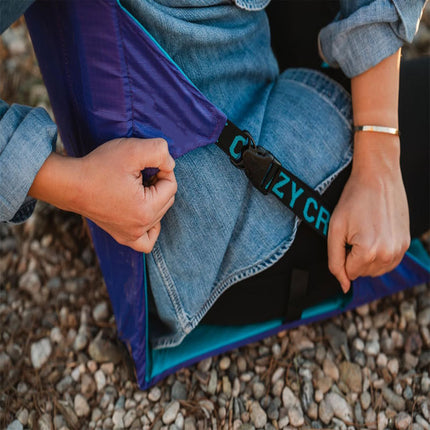 Blue Portable Outdoor Camping Seat Pad with Backrest, Foldable & Waterproof Concert Cushion, 600D Oxford Fabric, Ideal for Hiking & Picnics.