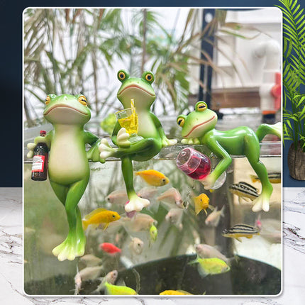 2 Pcs Green Realistic Frog with Legs Crossed Pot Hanger - Glass Fish Tank Edge Decor, Outdoor Garden Animal Ornament, Hanging Planter Decoration.