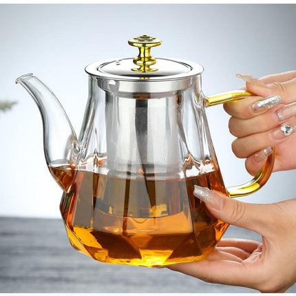 Elegant Glass Teapot with Gold Handle and Stainless Steel Infuser - 600ml Capacity.