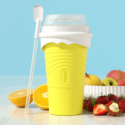 Yellow Cool Summer Slushie Cup - 500ml Quick-Freeze Smoothie Maker with Straw.