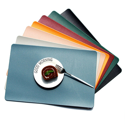 5 PCS Green Nordic Style Leather Placemat - Anti-Slip, Heat-Resistant Table Mat 30cm x 45cm.