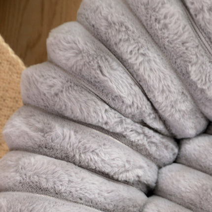 Purple Plush Pet Bed - 40cm Round Dog & Cat Mat, Cozy PP Cotton Filled, Comfortable Pet Supplies.